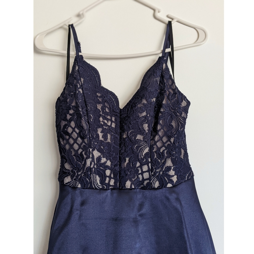 Navy blue prom dress with pockets 💙